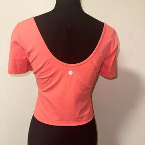 Lululemon crop top